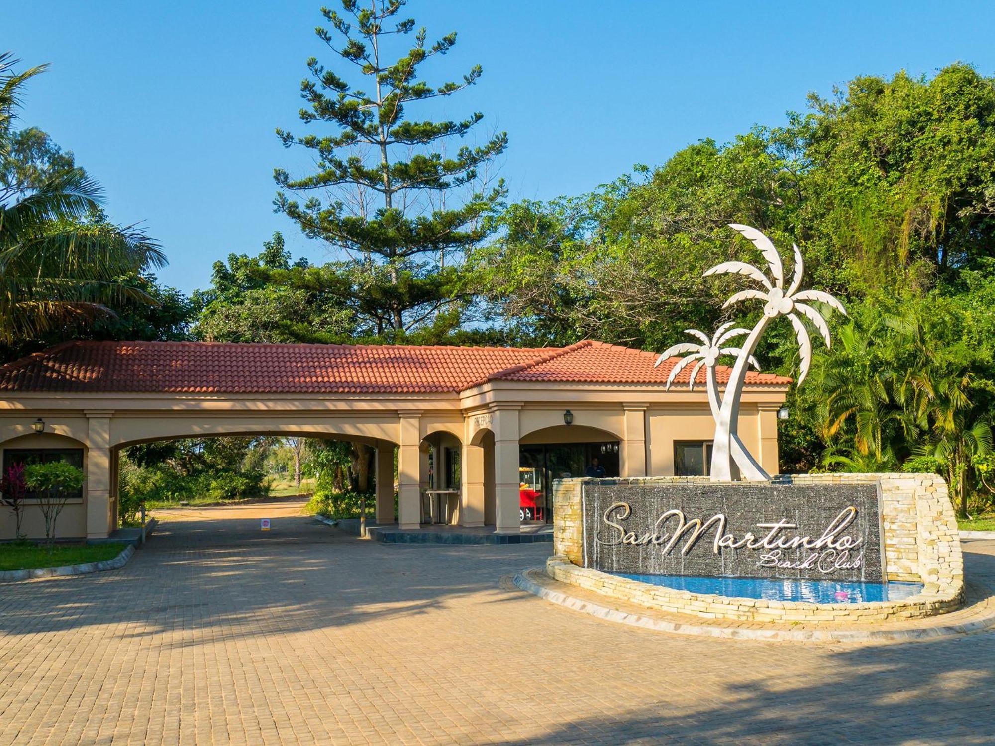 San Martinho Beach Club Vila Praia Do Bilene Bagian luar foto